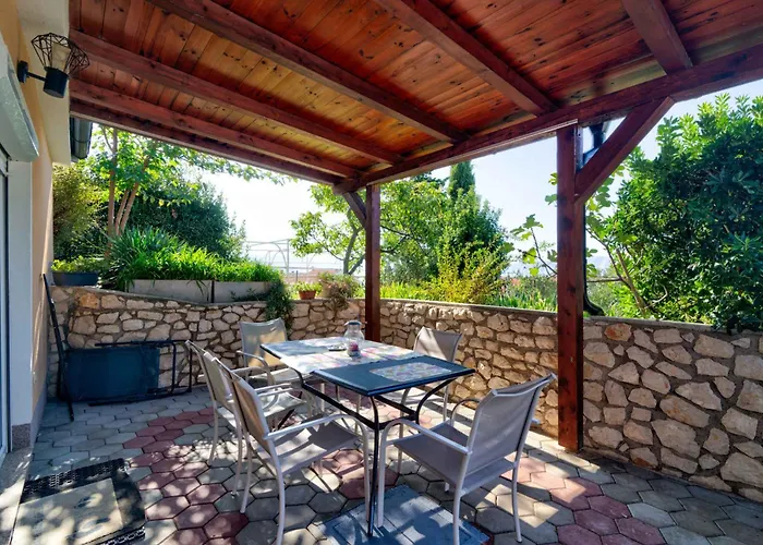 In 53747 Apartman *